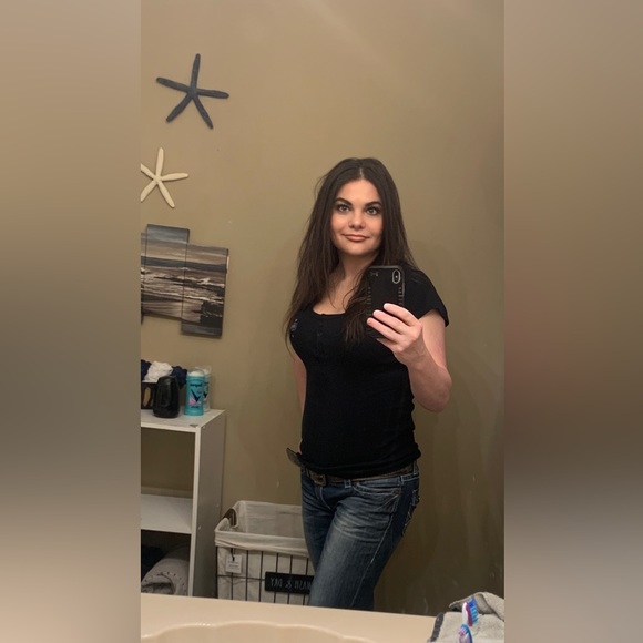 Meet your Posher, Shelly - Picture 5 of 16